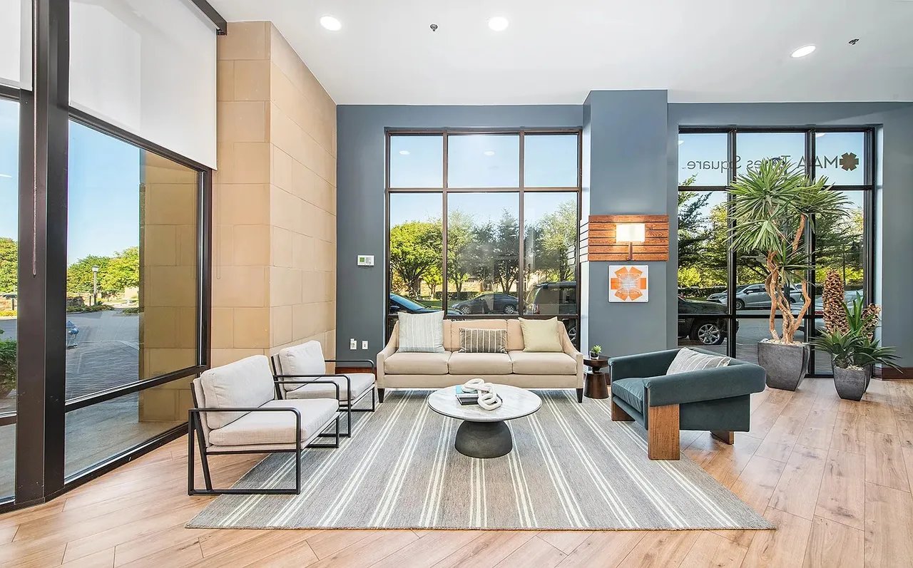 Resident lounge and leasing lobby at MAA Times Square